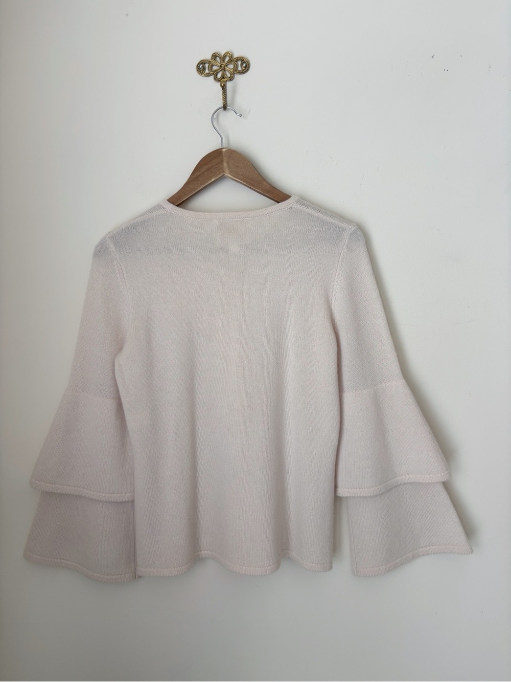 STS Sail to Sable Cream Wool Cashmere Bell Sleeve Sweater Small - Picture 3 of 5